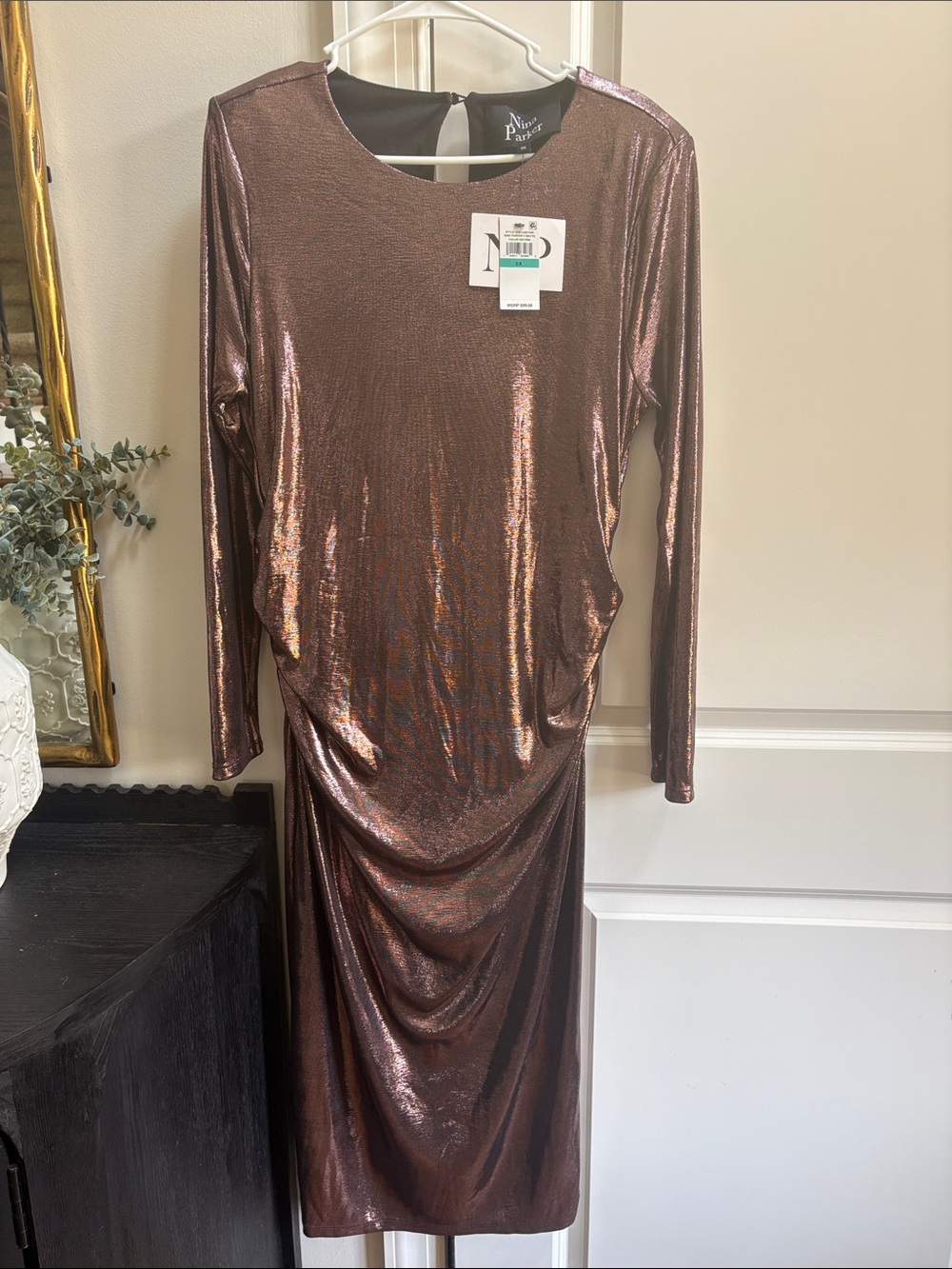 Nina Shimmery Bronze Long-Sleeve Cocktail Dress